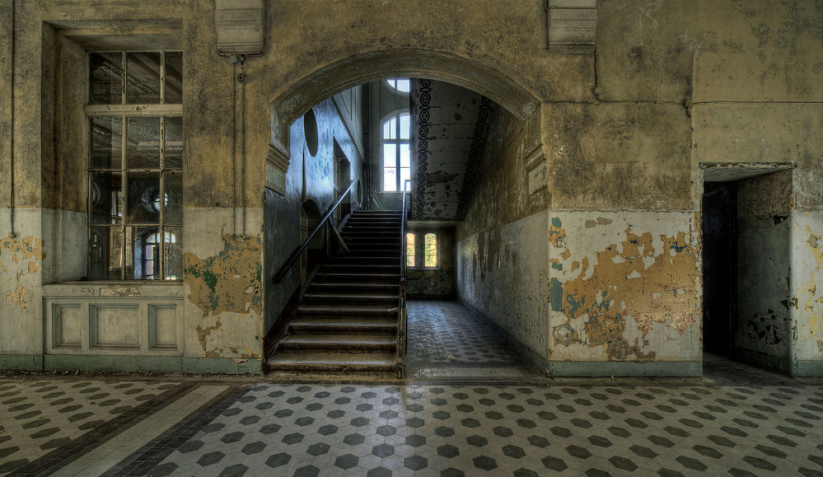 A história de um gigante atormentado: os restos fantasmagóricos do Sanatório Beelitz 08