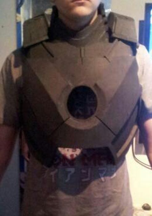 Fã constrói impressionante traje do Iron Man 02