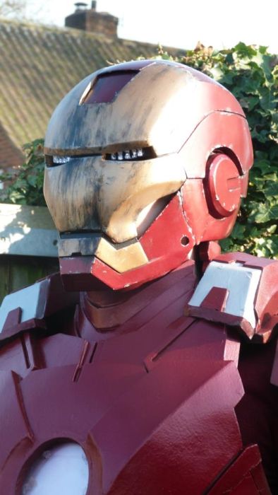 Fã constrói impressionante traje do Iron Man 22