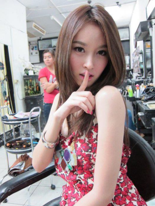 Nong Poy, uma modelo incomum da Tailândia 11