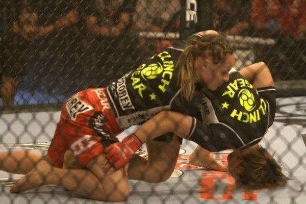As sexy lutadoras do MMA 09