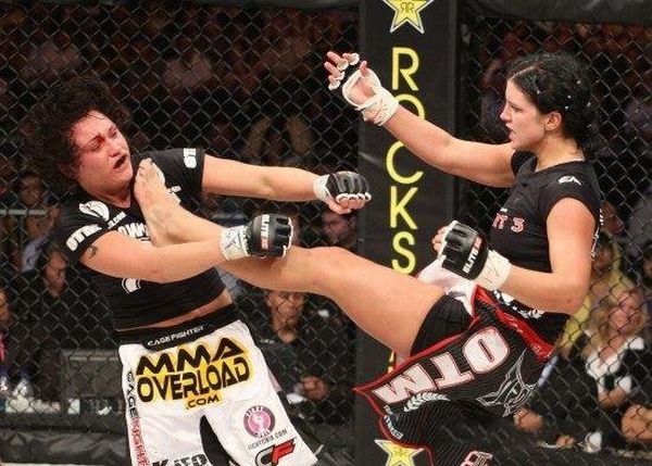 As sexy lutadoras do MMA 44