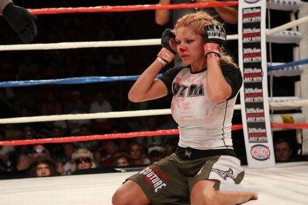 As sexy lutadoras do MMA 53