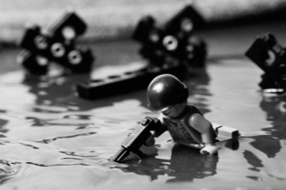 Fotografias que contam história transladadas ao Lego 15