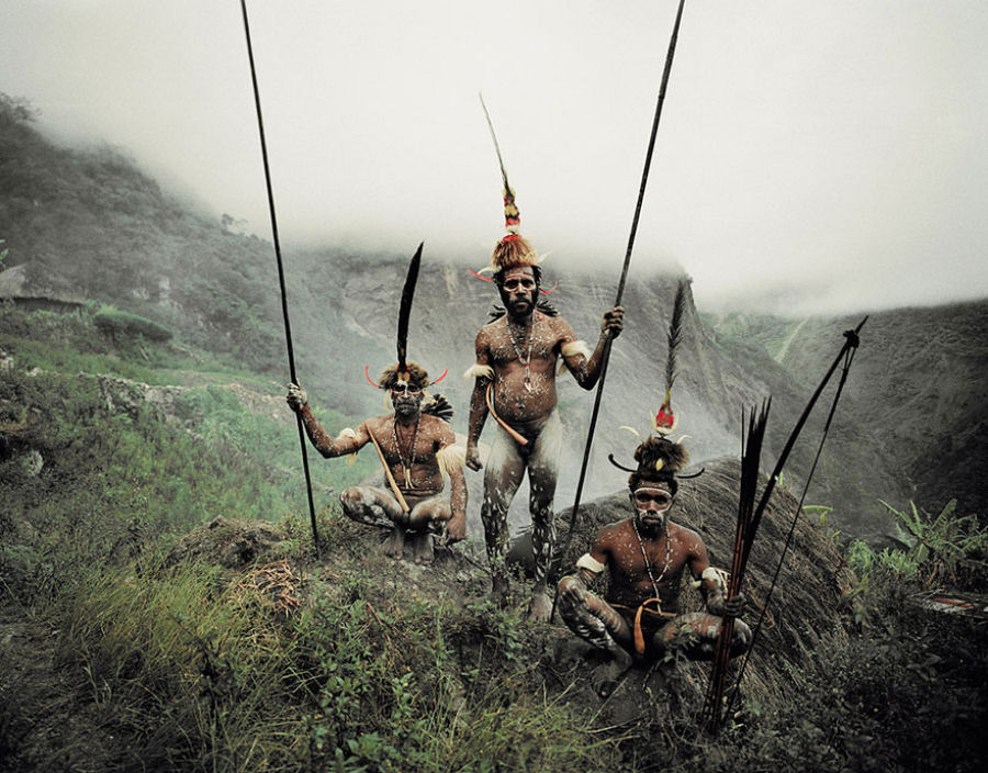 A vida de tribos que estão desaparecendo pelo mundo 42