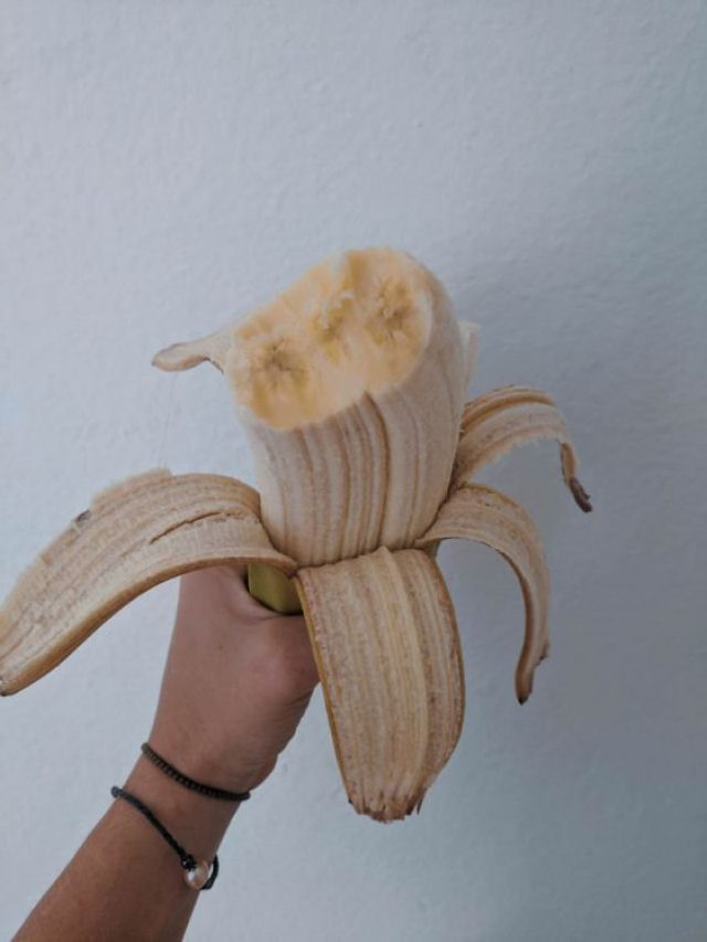 Uma banana tripla. Muito nutritivo.