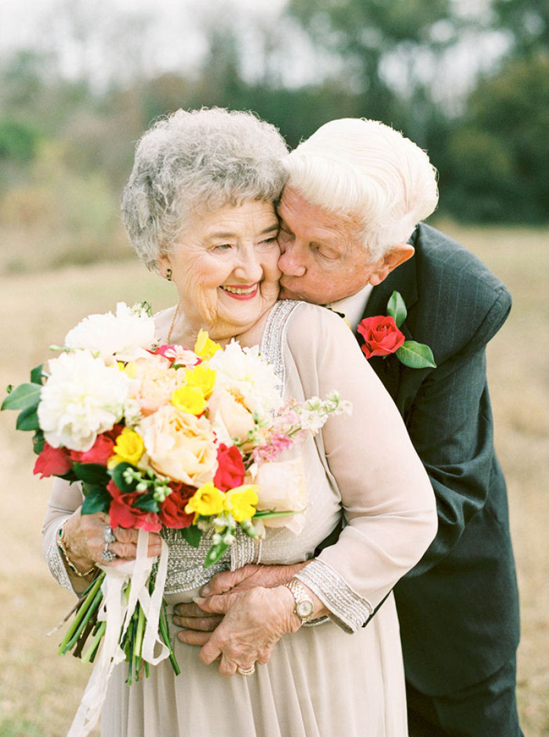 Casal de idosos faz uma adorvel sesso de fotos para celebrar 63 anos de muito amor 03