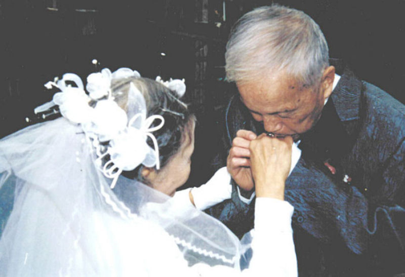 Casal recria seu dia de casamento depois de 70 anos 02