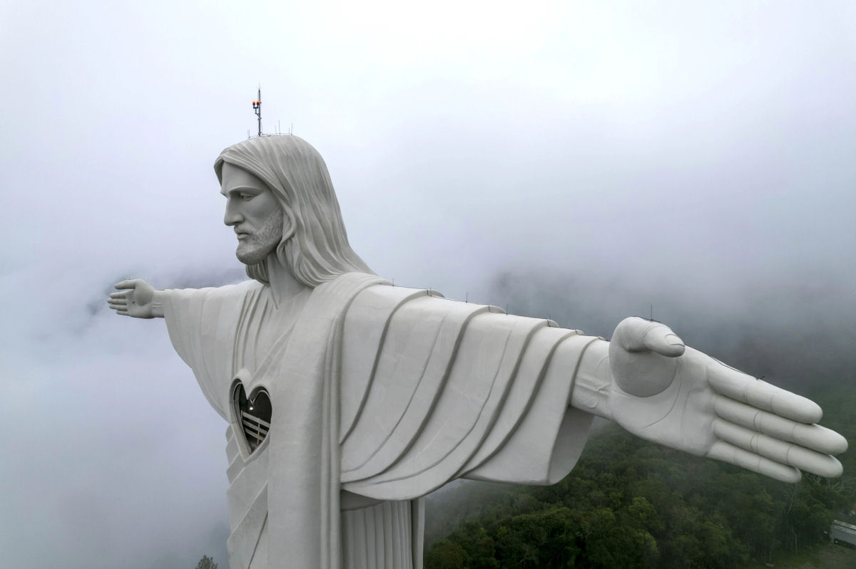 Nova estátua de Jesus é a mais alta do mundo, por enquanto