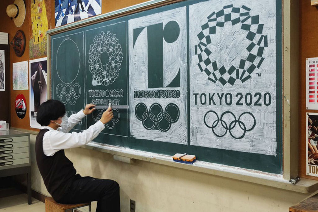 Professor japons recria obras de arte em seu quadro-negro 06