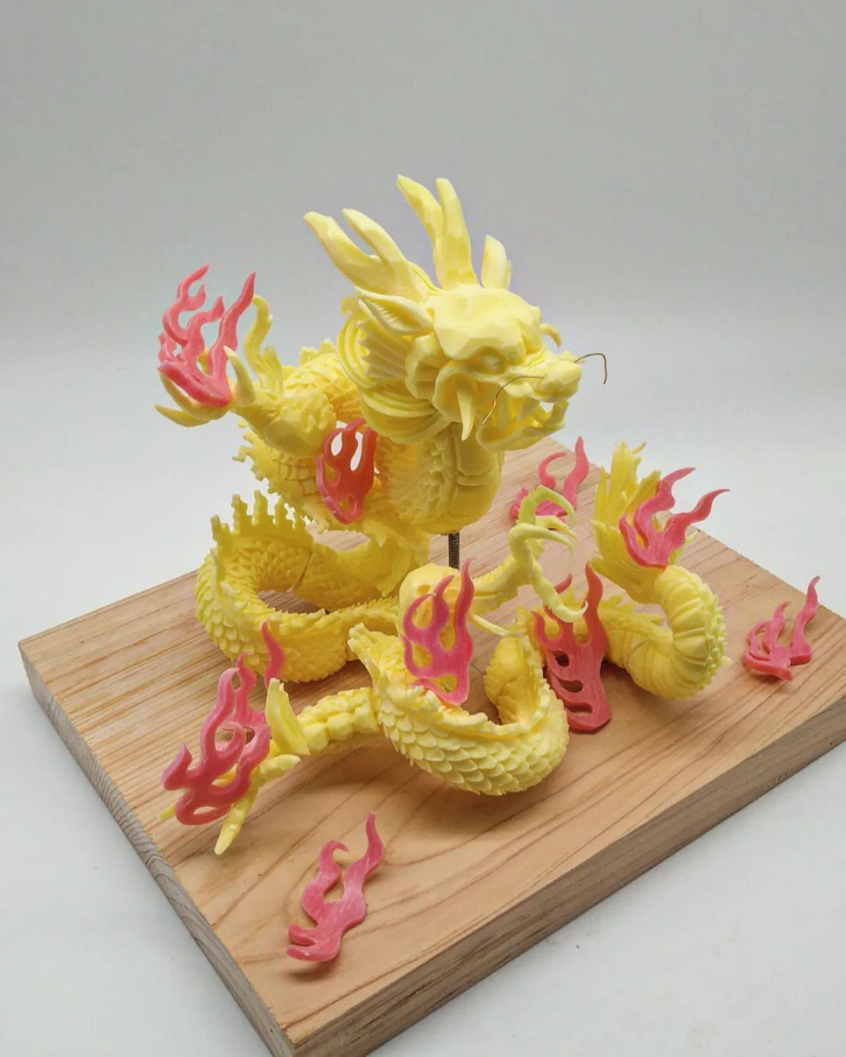 Escultor japons transforma frutas e legumes  em esculturas comestveis brilhantes 04