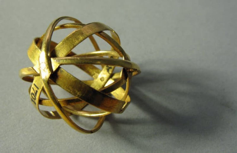 Um anel de 400 anos que se desdobra para rastrear o movimento dos céus
