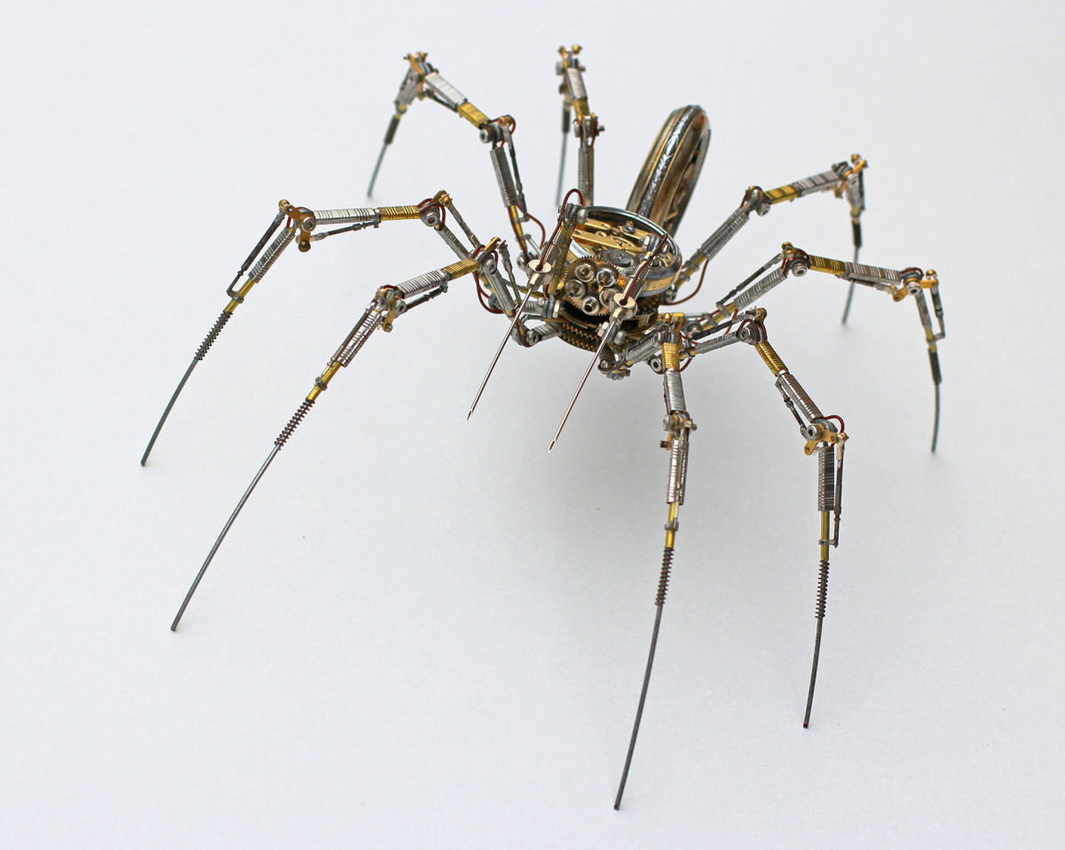 Artista húngaro cria meticulosas aranhas Steampunk com peças de relógios, câmeras e equipamentos médicos antigos 04