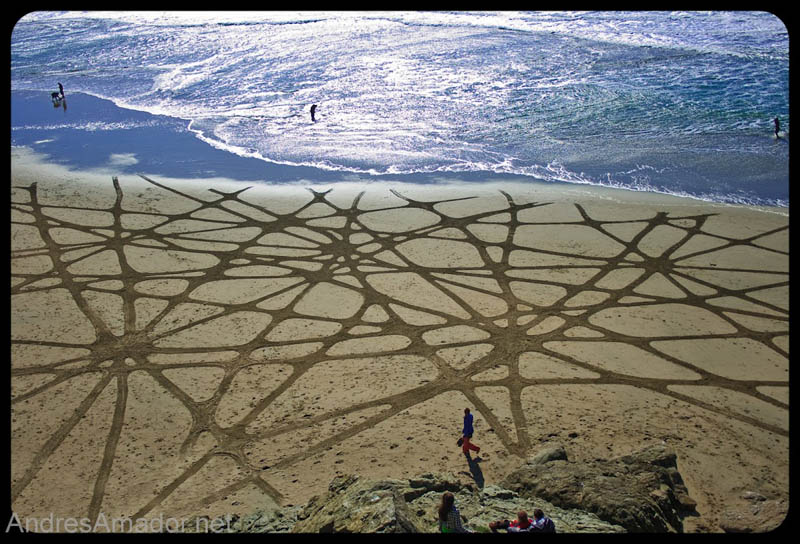 Obras de arte efêmeras na areia da praia 11