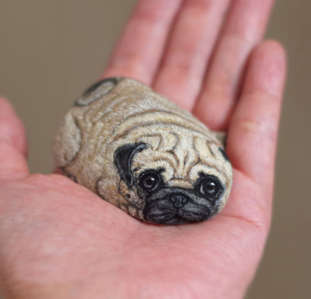 Esta artista japonesa consegue transformar simples rochas em arte animal realista 08