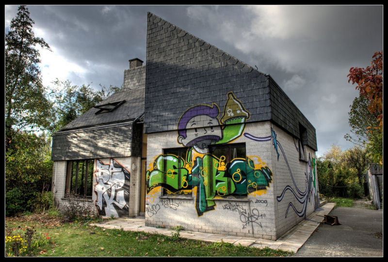 A vila condenada de Doel e sua arte de rua surpreendente 22