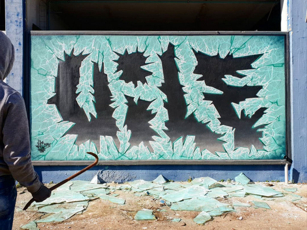 Artista de rua cria ilusões de ótica de grafite arrepiantes 18