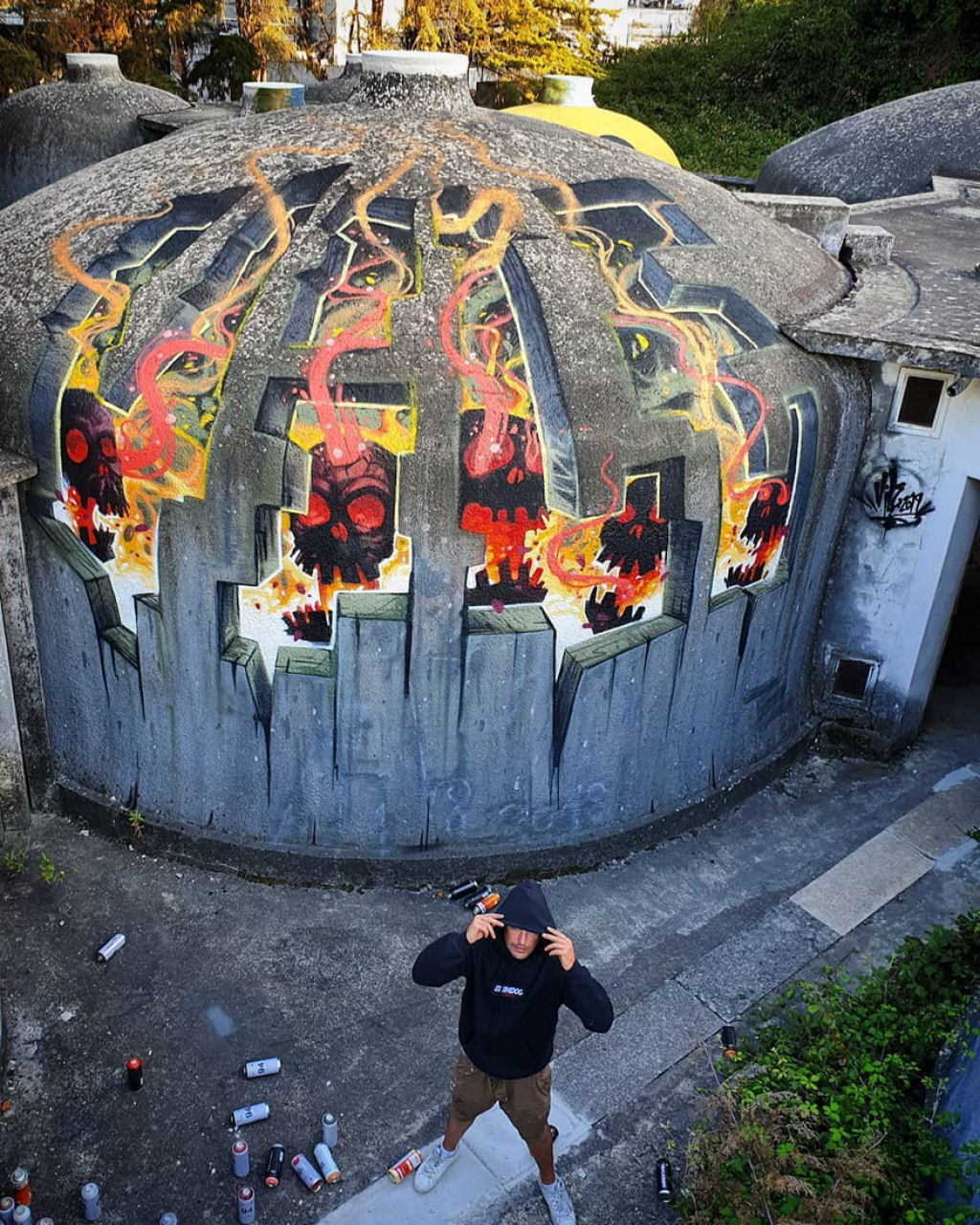 Artista de rua cria ilusões de ótica de grafite arrepiantes 19