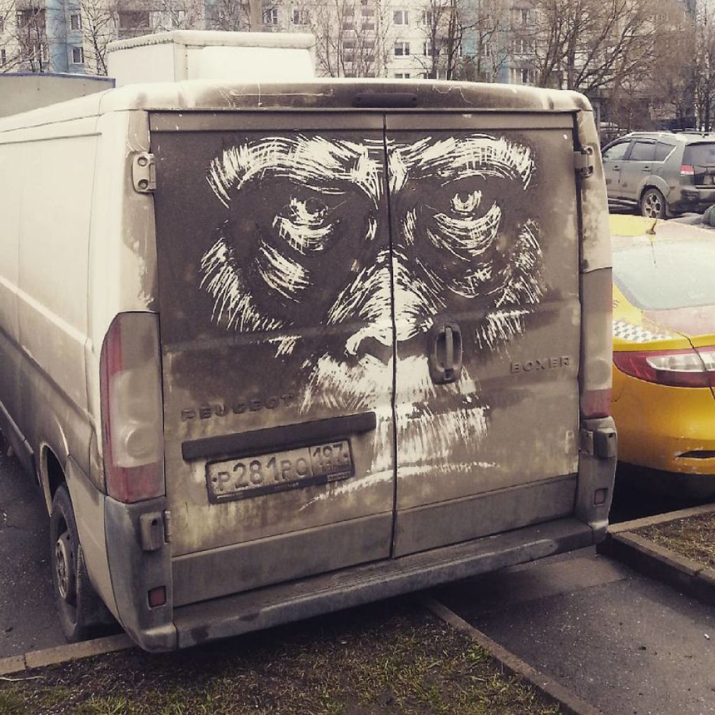 Artista transforma carros sujos em Moscou em incríveis obras de arte 09