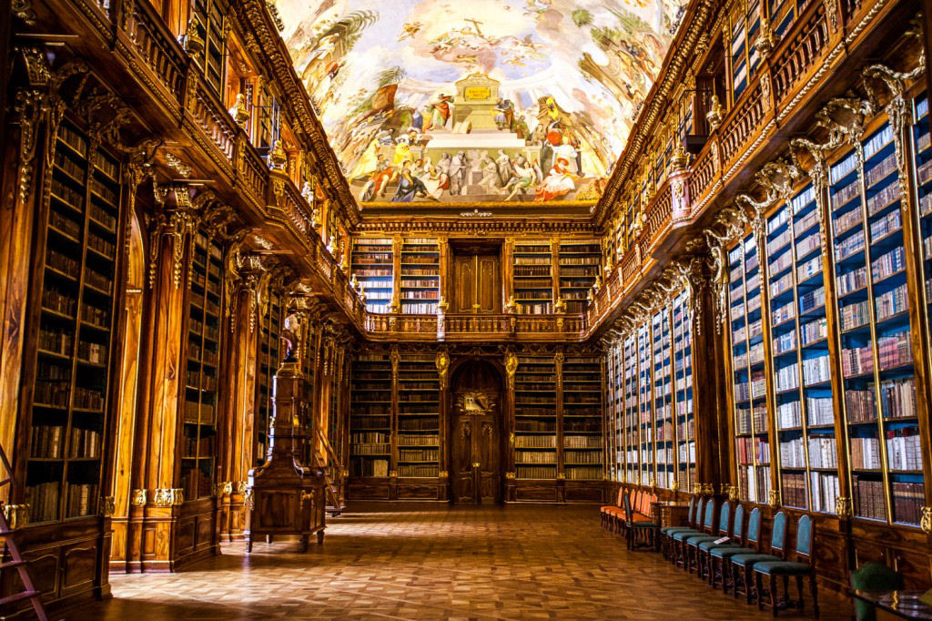 A mais bela biblioteca do mundo fica em Praga 08