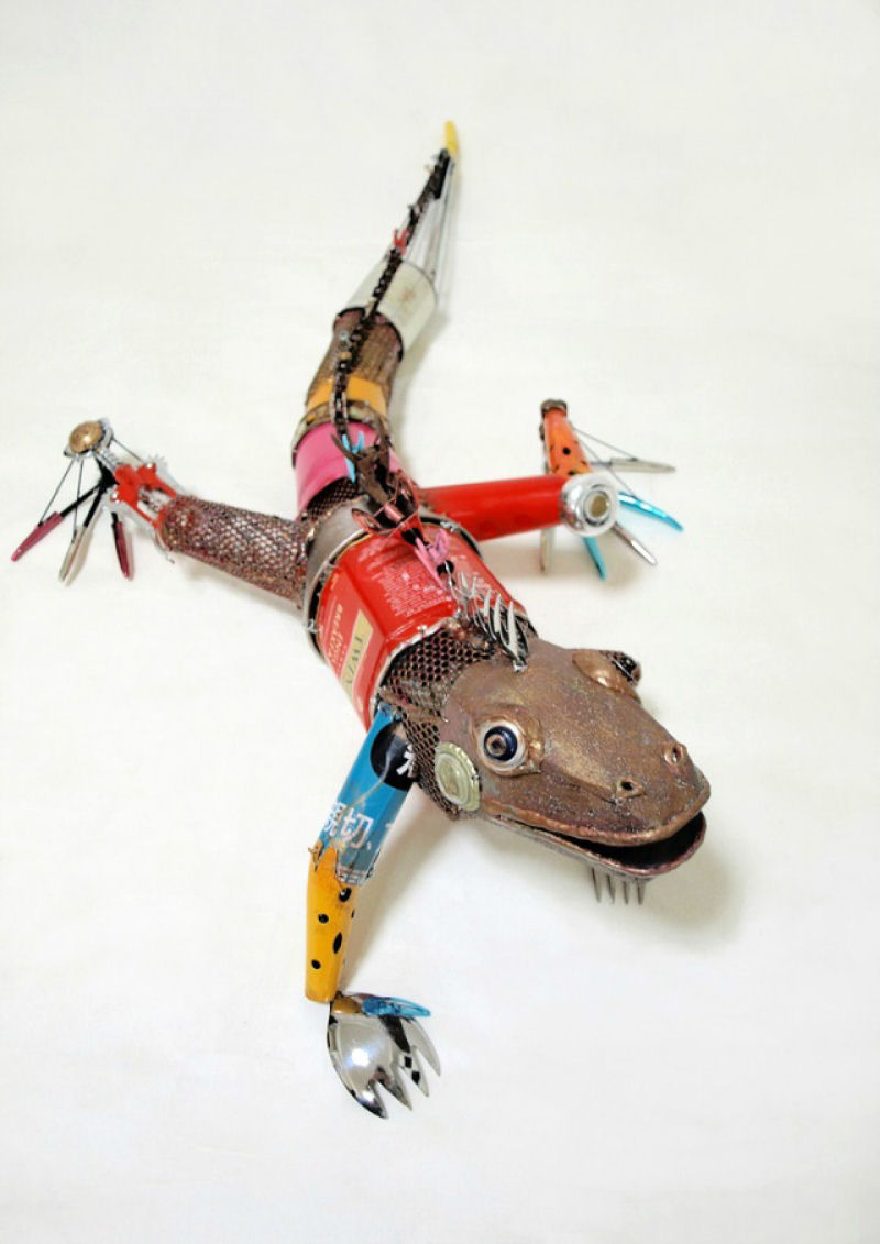 Lúdicas esculturas de animais feitas com material reciclado 11