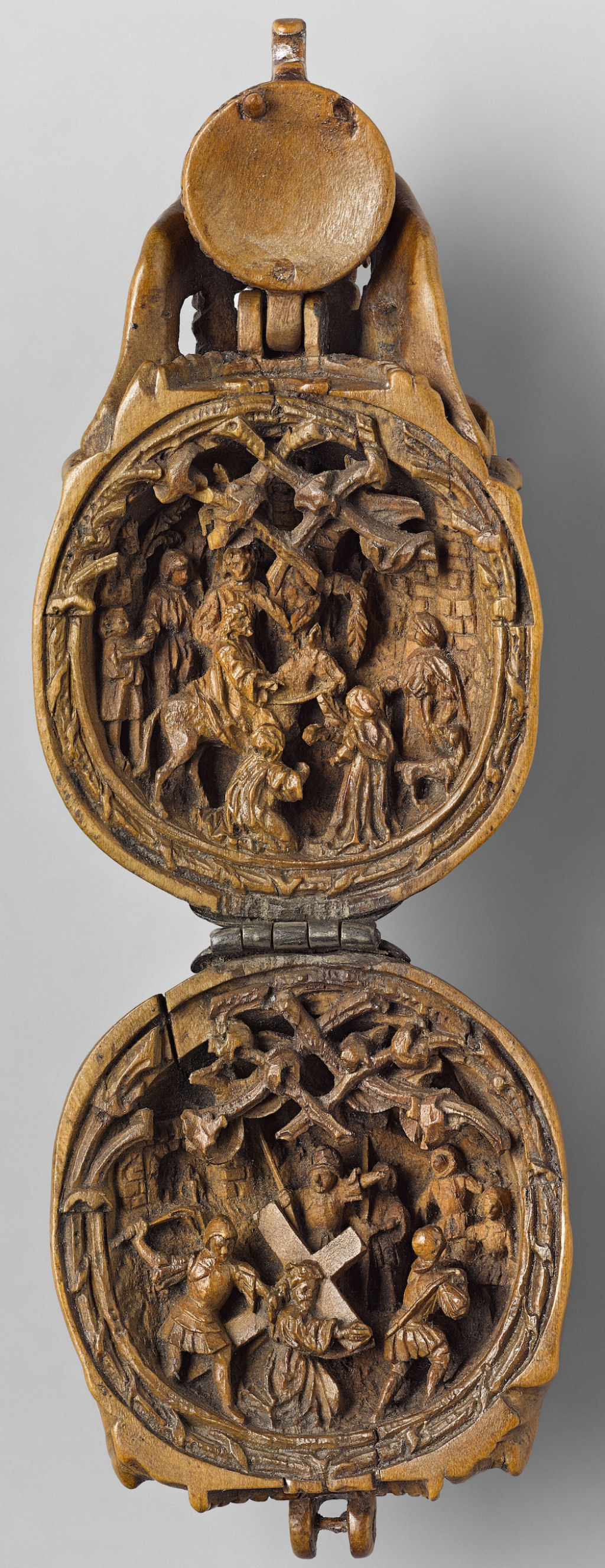 As pequenas esculturas religiosas do século XVI que cabem na palma da sua mão 07