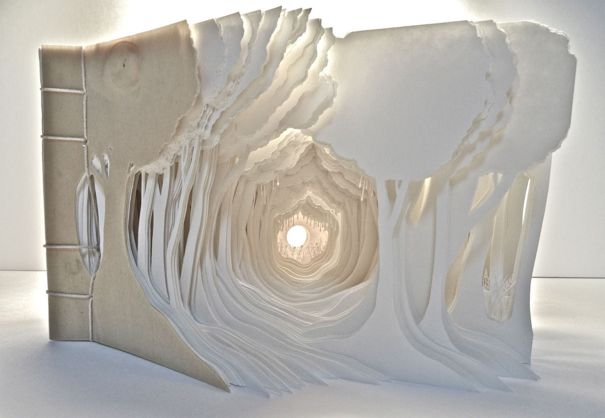Esculturas e instalações de papel etéreas em grande escala com luz e sombra 08