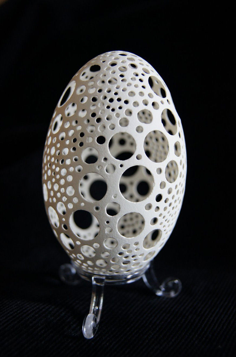 As intrincadas esculturas com ovos de ganso de Piotr Bockenheim 03