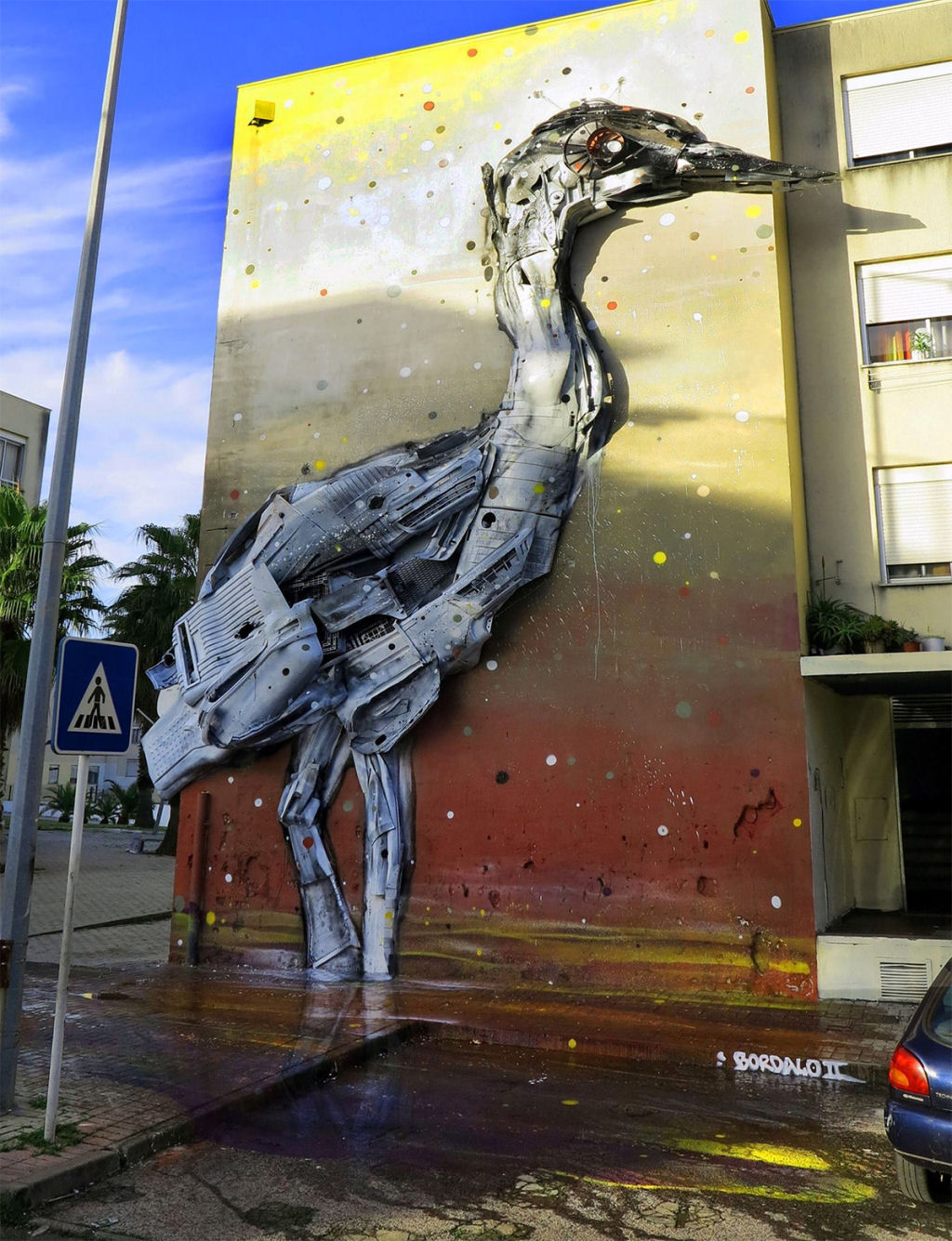 Esculturas animalescas feitas com lixo pelo artista portugus Bordalo II 17