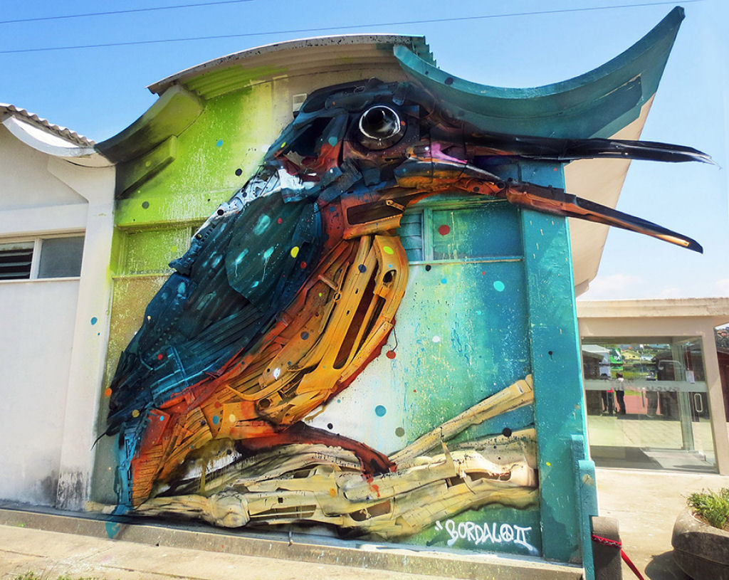 Esculturas animalescas feitas com lixo pelo artista portugus Bordalo II 18