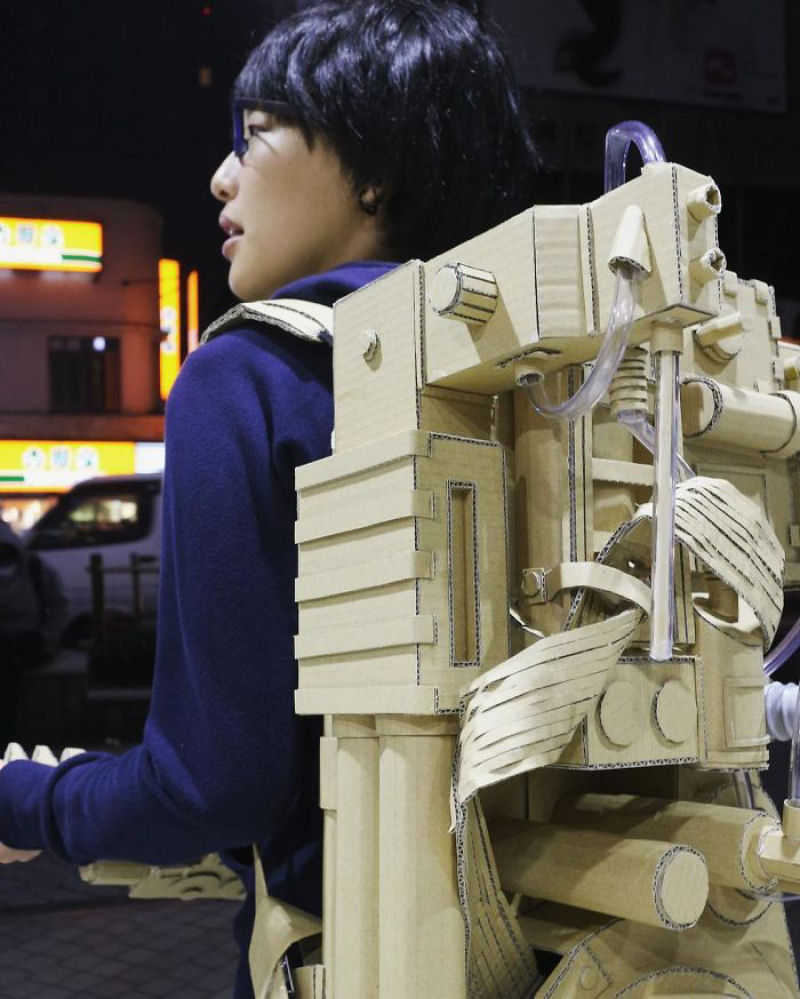 Artista japonesa transforma velhas caixas de papelo em esculturas incrveis 19