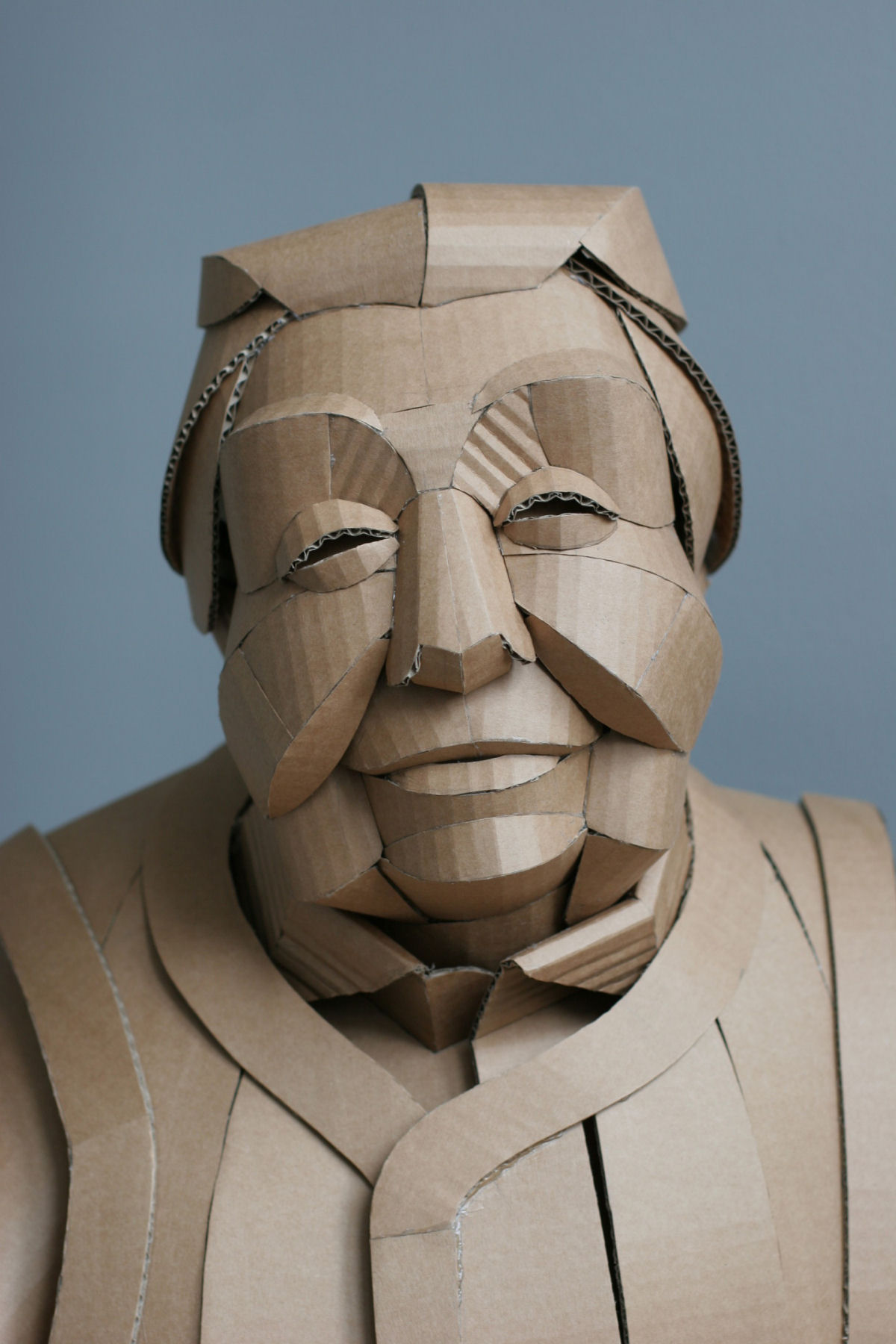 As belas esculturas de papelo de tamanho natural de aldees chineses 02