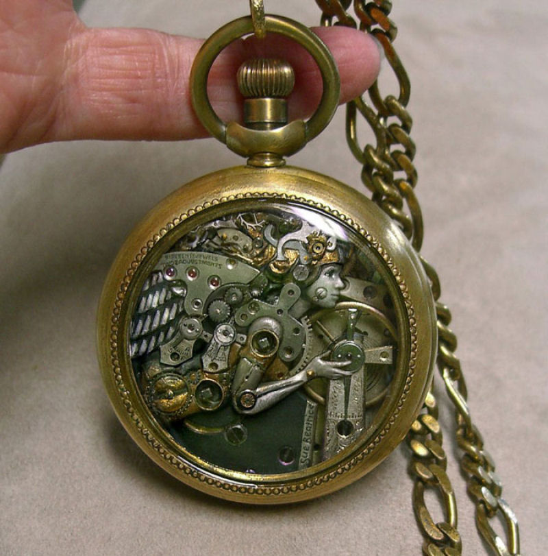 Esculturas steampunk feitas com peças de relógios velhos 13