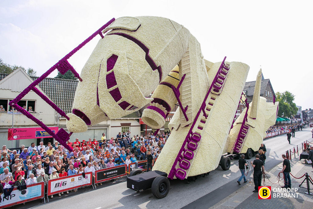Festival Corso de Zundert 2014: a colorida festa de carros alegricos decorados com flores 06