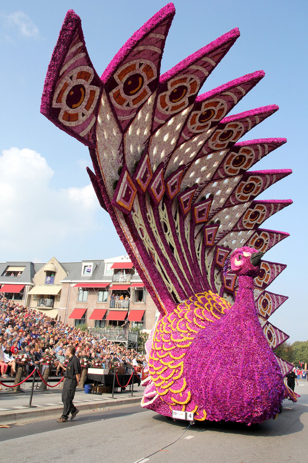 Festival Corso de Zundert 2014: a colorida festa de carros alegricos decorados com flores 07