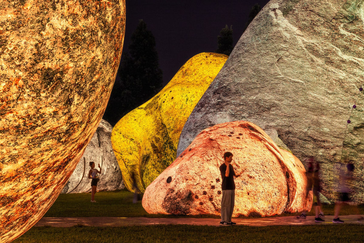 Enormes rochas brilhantes iluminam festival em Singapura