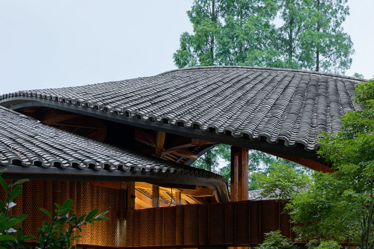 O telhado em forma de infinito de um pavilhão de bambu na província de Sichuan 08