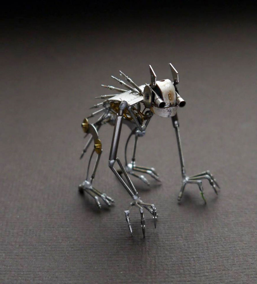 Artista cria incrveis esculturas de insetos utilizando peas recicladas 16