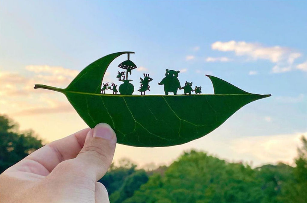 Artista japonês cria intrincadas cenas nas folhas de árvores 22