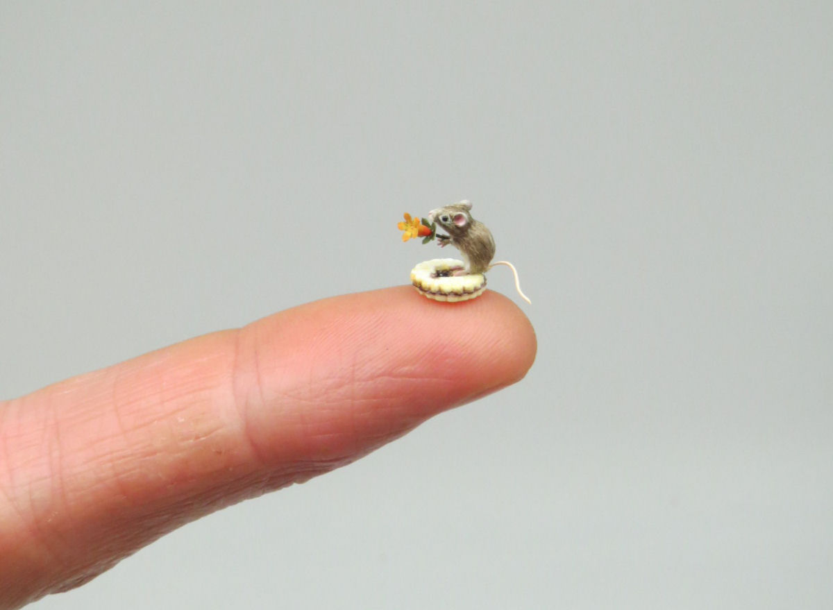 Estas delicadas mini esculturas de animais são biologicamente precisas 04