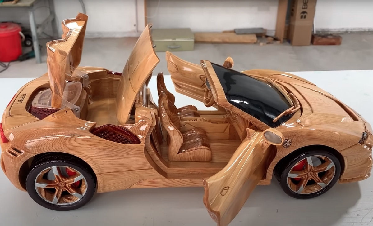 Modelo de madeira da Ferrari SF90 Spider levou 25 dias para ser fabricado