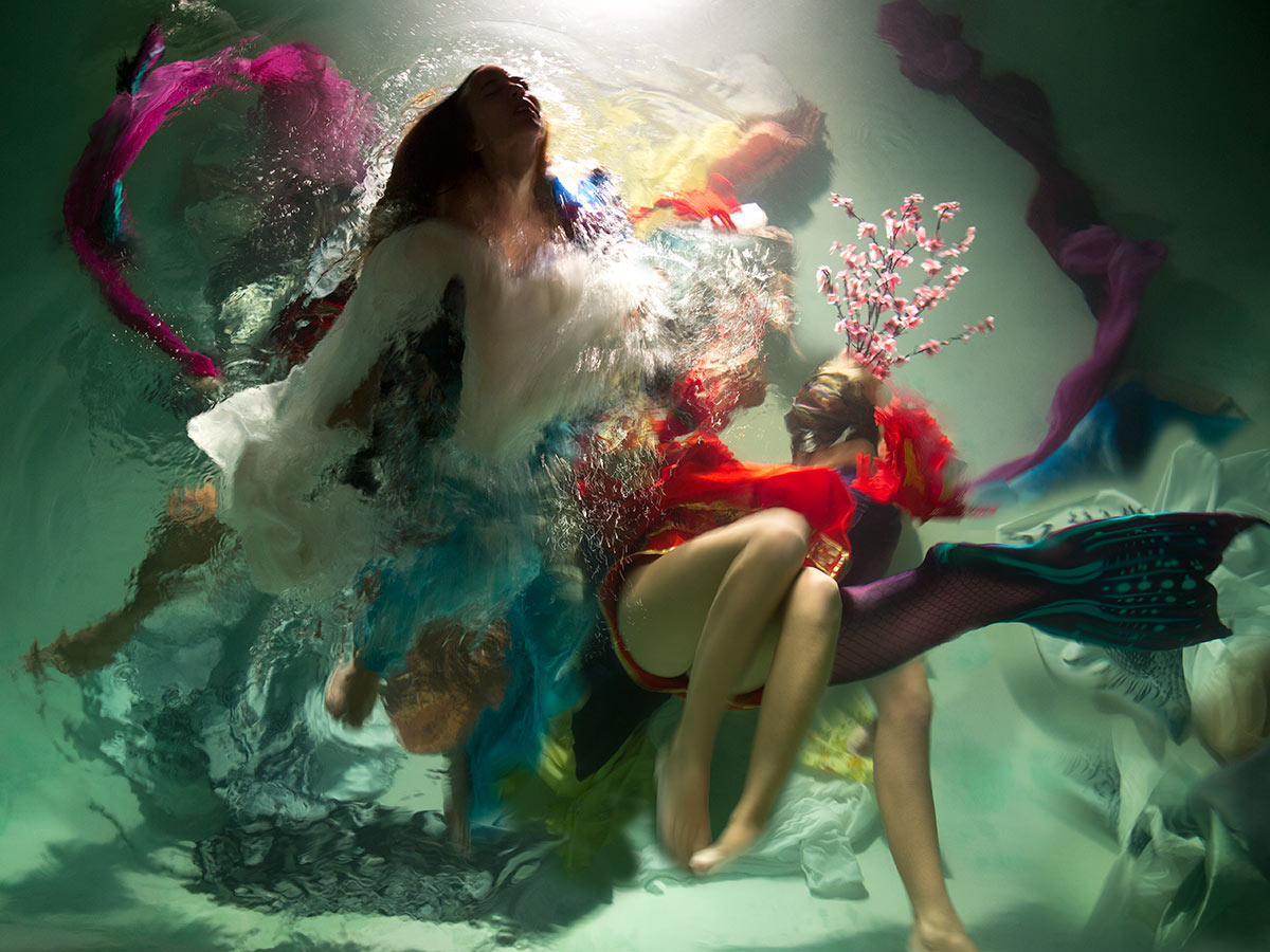 As imagens subaquticas desta fotgrafa havaiana parecem belas obras de arte barroca 05