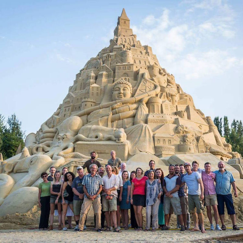 Escultura na Alemanha quebra o recorde mundial do castelo de areia mais alto 04