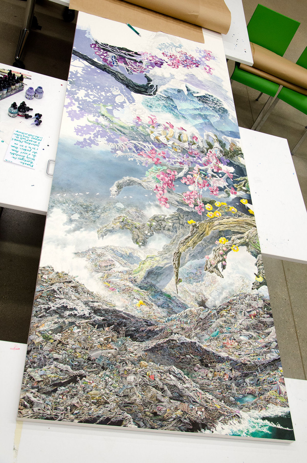 Japons trabalhou 10 horas dirias durante 3 anos e meio para criar este desenho gigante a lpis e tinta 09