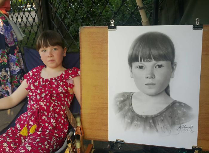 Artista de rua russo desenha incrveis retratos realistas em menos de uma hora 15