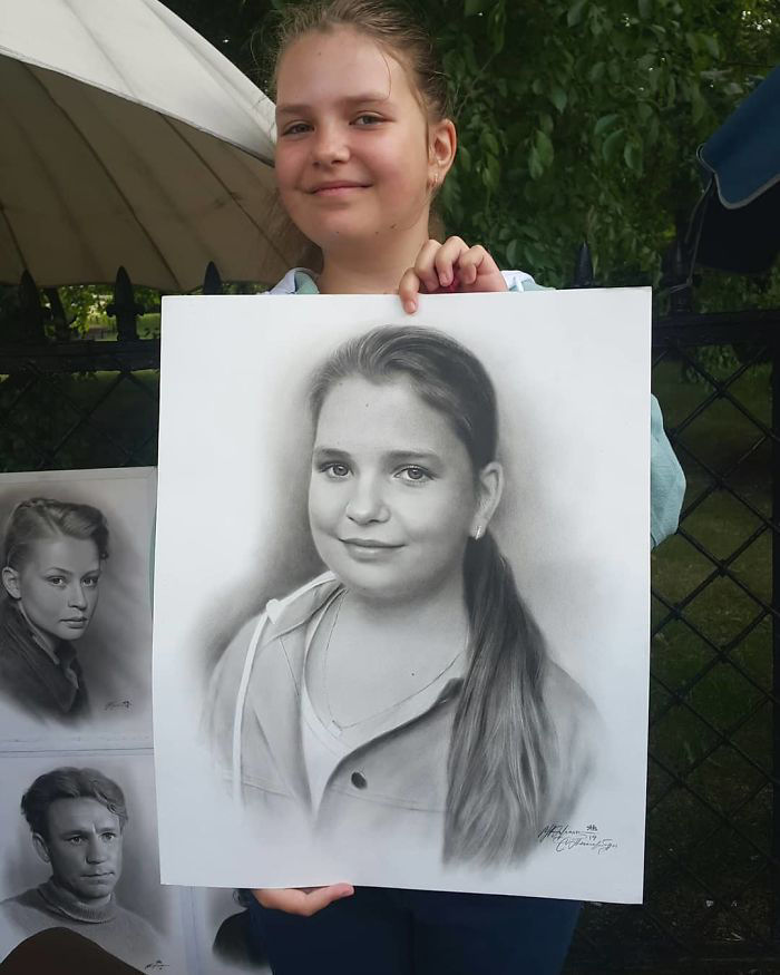 Artista de rua russo desenha incrveis retratos realistas em menos de uma hora 20