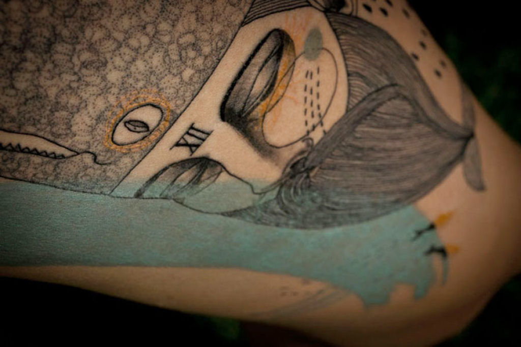 Duo de artistas cria tatuagens cubistas surreais baseadas nas histórias dos clientes 14