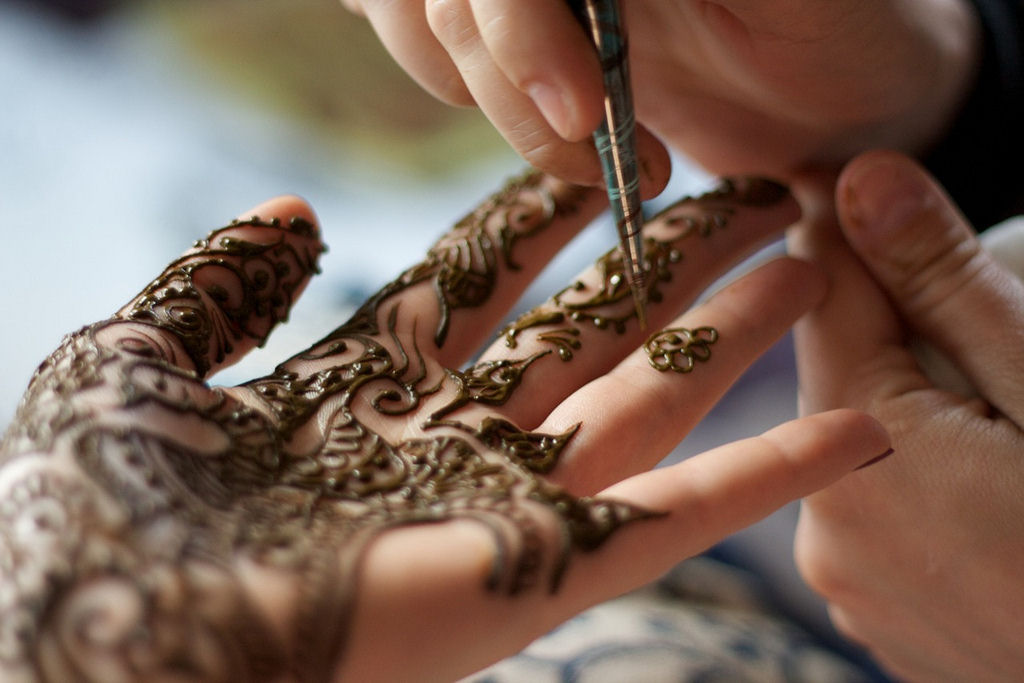 Tatuagens de henna: requintados desenhos impermanentes 12