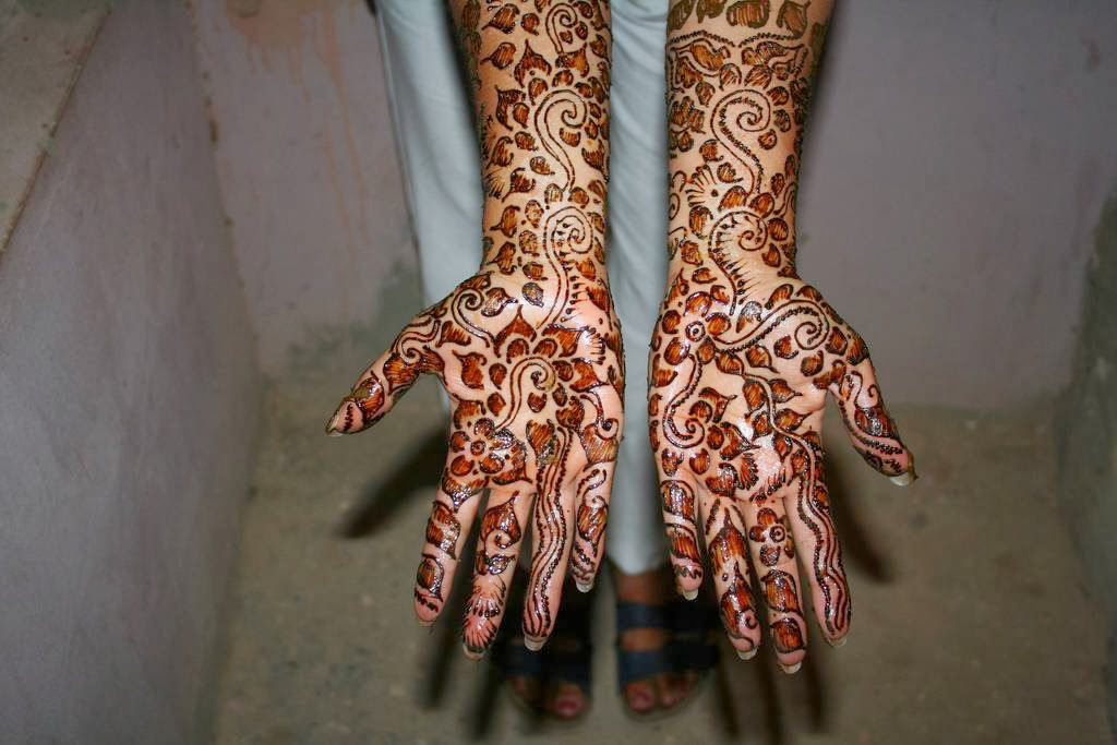 Tatuagens de henna: requintados desenhos impermanentes 25