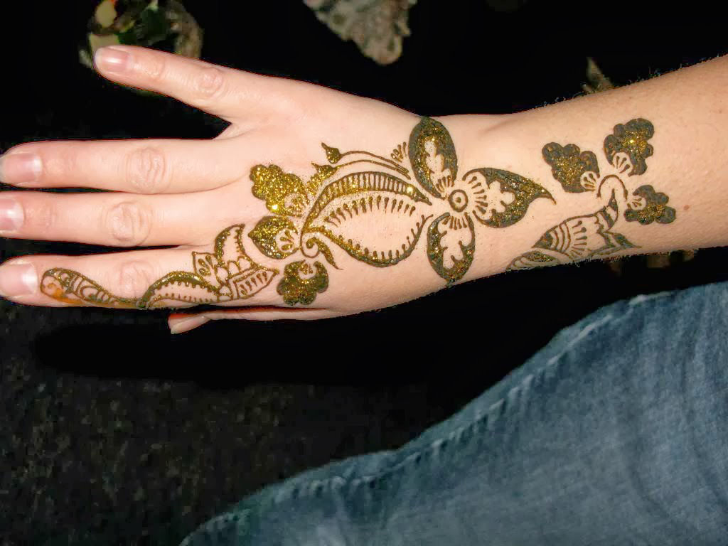 Tatuagens de henna: requintados desenhos impermanentes 30